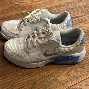 Nike Air Max Excee Shoes, Women’s 7, Summit White Blue, Like New